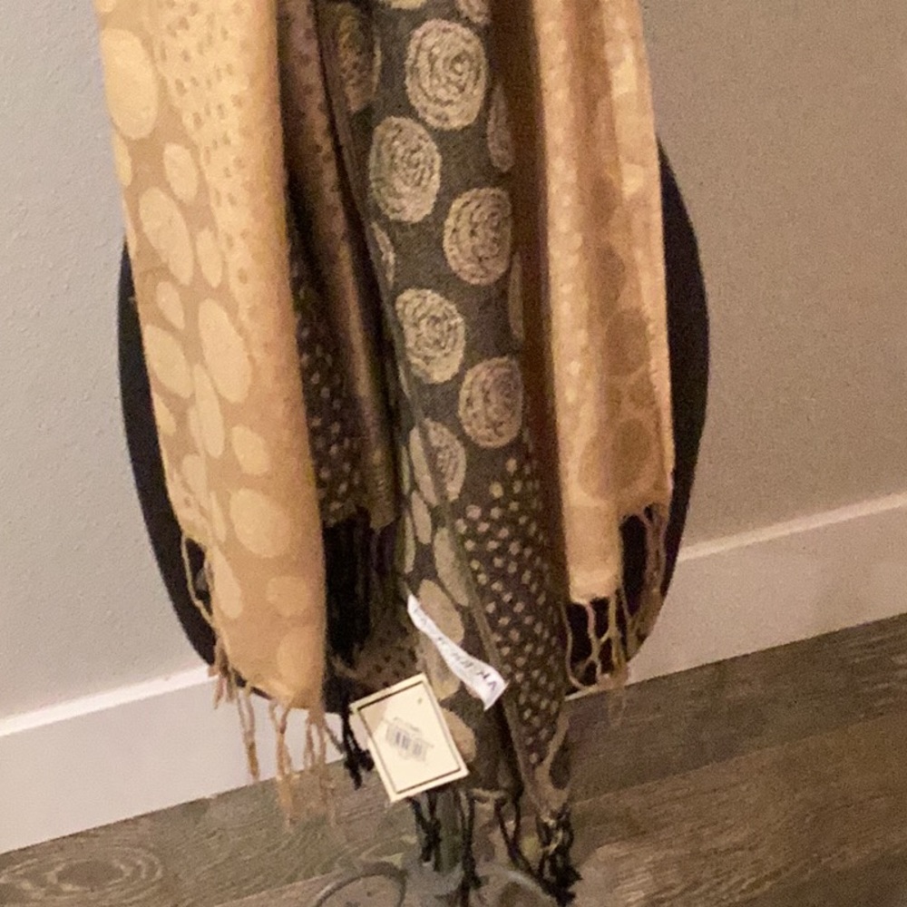 Pashmina - Picture 5 of 5